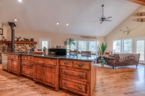 56081 Snow Goose Court Bend OR 97707