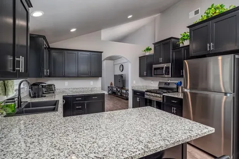 848 Trinity Way Medford OR 97501