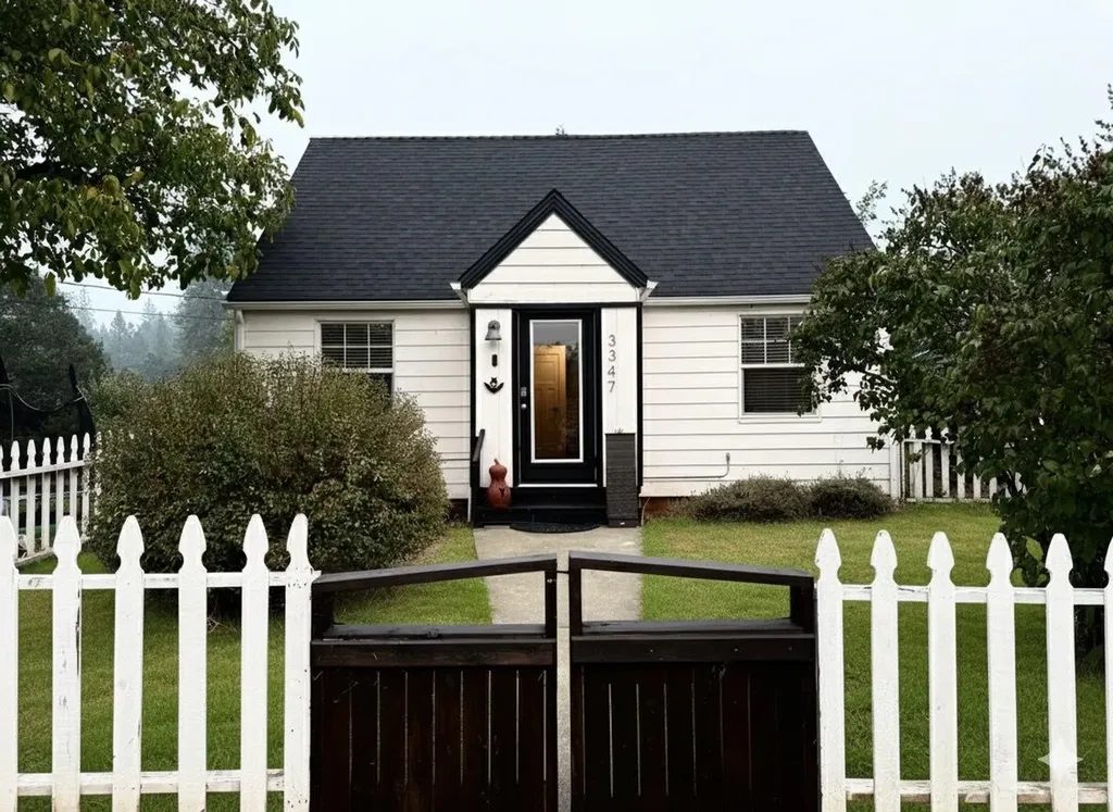3347 Cloverlawn Drive Grants Pass OR 97527
