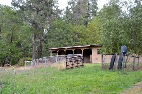 635 Ewe Creek Road Grants Pass OR 97526