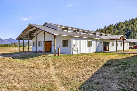 18200 Williams Highway Williams OR 97544