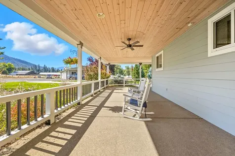 18200 Williams Highway Williams OR 97544