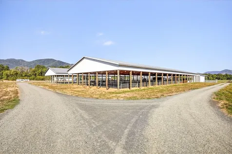 18200 Williams Highway Williams OR 97544