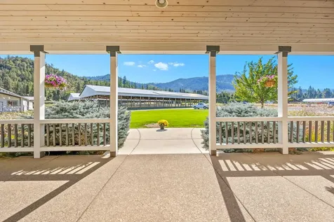 18200 Williams Highway Williams OR 97544