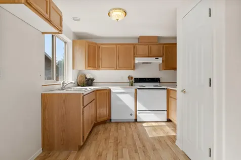 1614 SW Metolius Avenue Redmond OR 97756