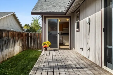 1614 SW Metolius Avenue Redmond OR 97756