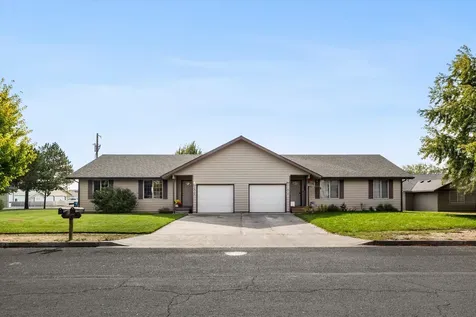 1614 SW Metolius Avenue Redmond OR 97756