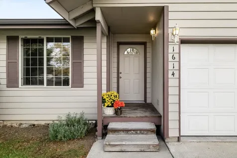 1614 SW Metolius Avenue Redmond OR 97756