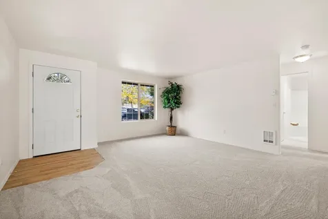 1614 SW Metolius Avenue Redmond OR 97756