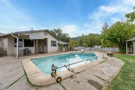 338 Kilborn Drive Grants Pass OR 97526