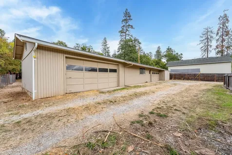 338 Kilborn Drive Grants Pass OR 97526