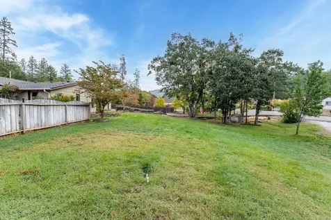 338 Kilborn Drive Grants Pass OR 97526