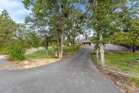 338 Kilborn Drive Grants Pass OR 97526