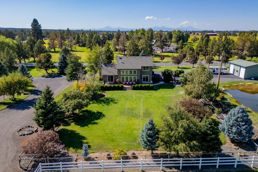 61416 Cougar Trail Bend OR 97701