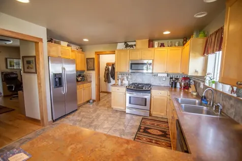 61416 Cougar Trail Bend OR 97701
