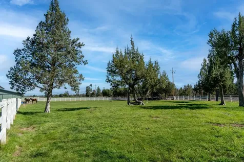 61416 Cougar Trail Bend OR 97701