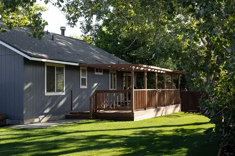 919 NW 20th Court Redmond OR 97756