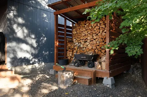 919 NW 20th Court Redmond OR 97756