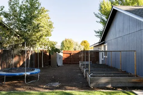 919 NW 20th Court Redmond OR 97756