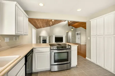 642 Spring Creek Drive Ashland OR 97520