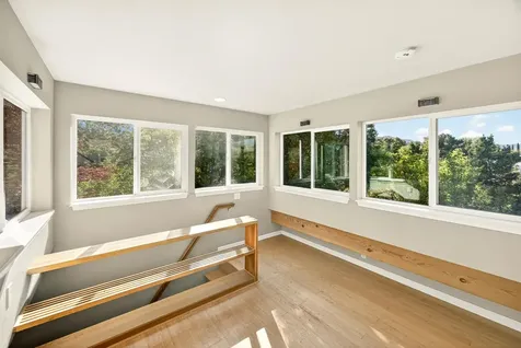 642 Spring Creek Drive Ashland OR 97520