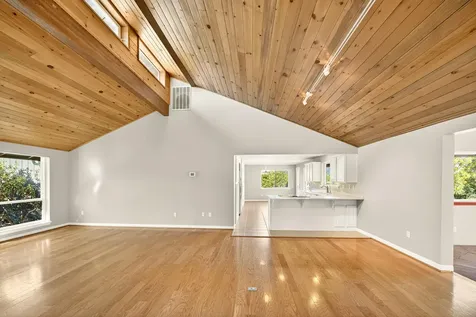 642 Spring Creek Drive Ashland OR 97520