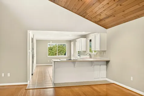 642 Spring Creek Drive Ashland OR 97520