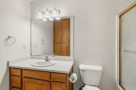 1224 N Modoc Avenue Medford OR 97504