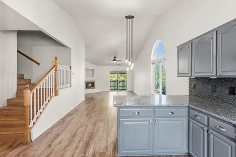 1224 N Modoc Avenue Medford OR 97504