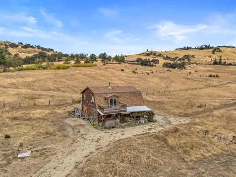 2011 Dead Indian Memorial Road Ashland OR 97520