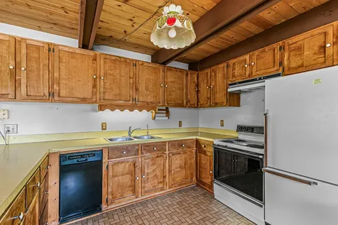 2011 Dead Indian Memorial Road Ashland OR 97520