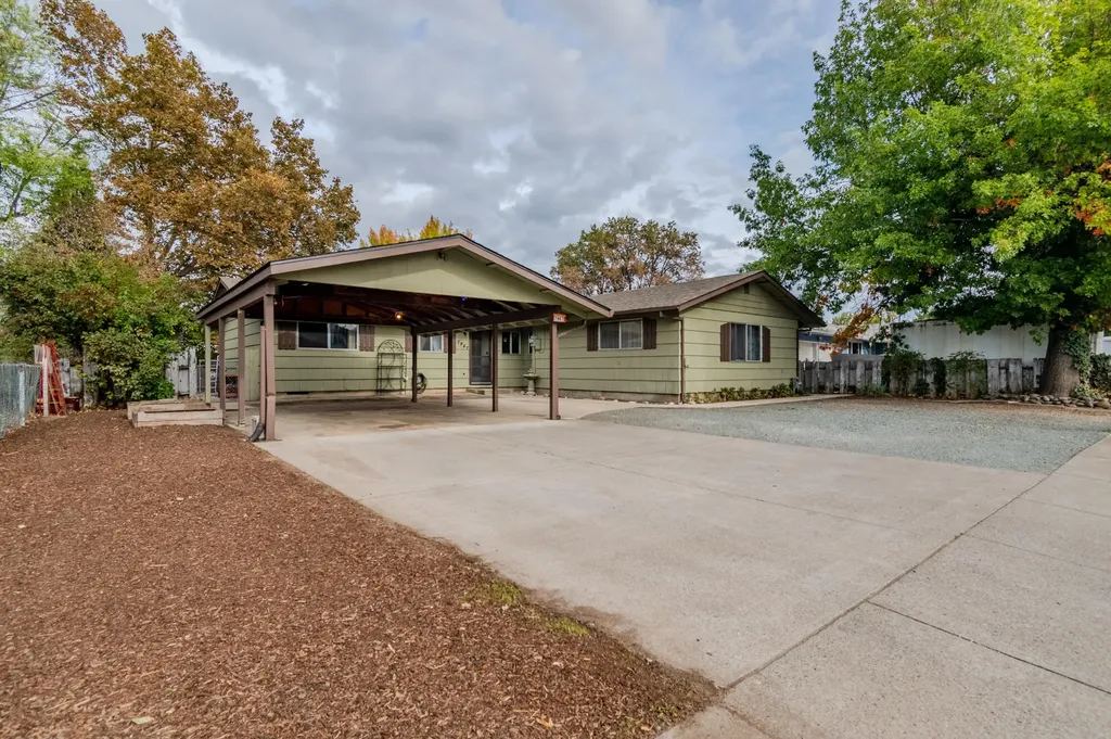 7967 Ajax Street White City OR 97503