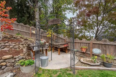 1470 Brittany Court Grants Pass OR 97527