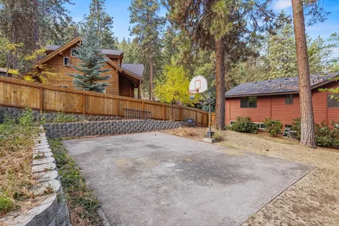1081 Buck Island Drive Klamath Falls OR 97601