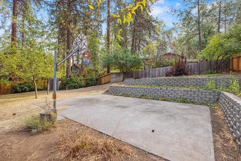 1081 Buck Island Drive Klamath Falls OR 97601