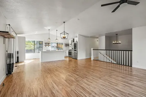 1081 Buck Island Drive Klamath Falls OR 97601