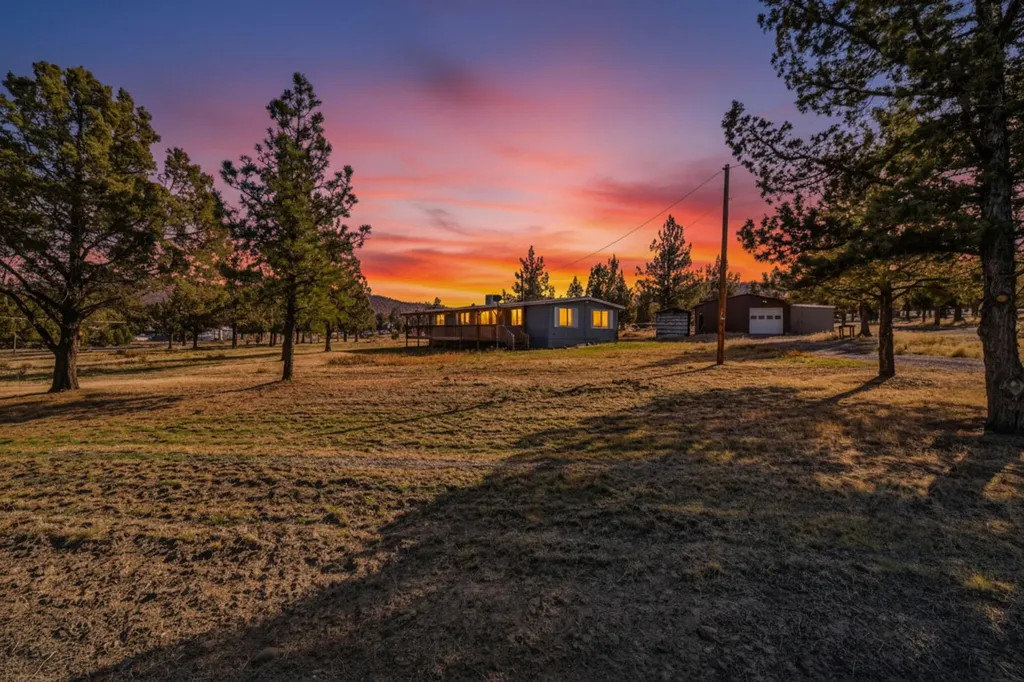 1384 SE Akins Drive Prineville OR 97754