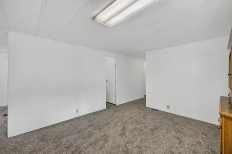 1384 SE Akins Drive Prineville OR 97754