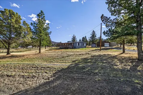 1384 SE Akins Drive Prineville OR 97754