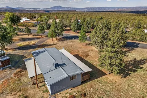 1384 SE Akins Drive Prineville OR 97754