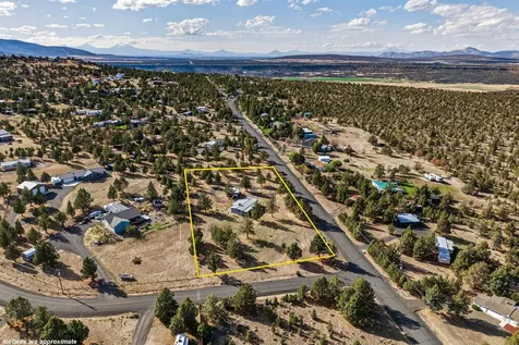 1384 SE Akins Drive Prineville OR 97754