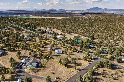 1384 SE Akins Drive Prineville OR 97754