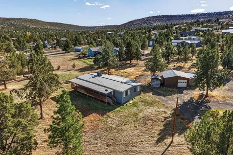 1384 SE Akins Drive Prineville OR 97754
