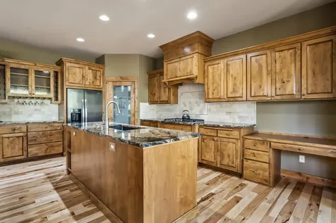 8787 Merlin Drive Redmond OR 97756