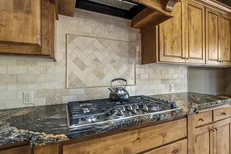 8787 Merlin Drive Redmond OR 97756