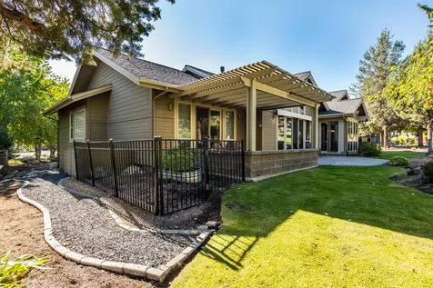 8787 Merlin Drive Redmond OR 97756