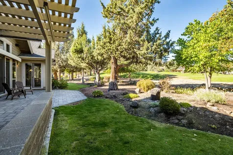 8787 Merlin Drive Redmond OR 97756