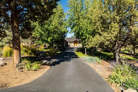 8787 Merlin Drive Redmond OR 97756