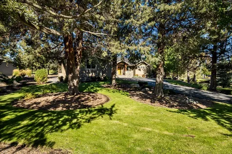 8787 Merlin Drive Redmond OR 97756