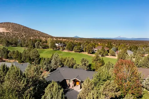 8787 Merlin Drive Redmond OR 97756